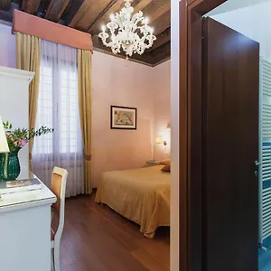 Zaguri 3*, Venecia Italia