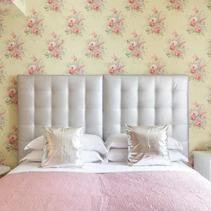 3* Pensión Town House